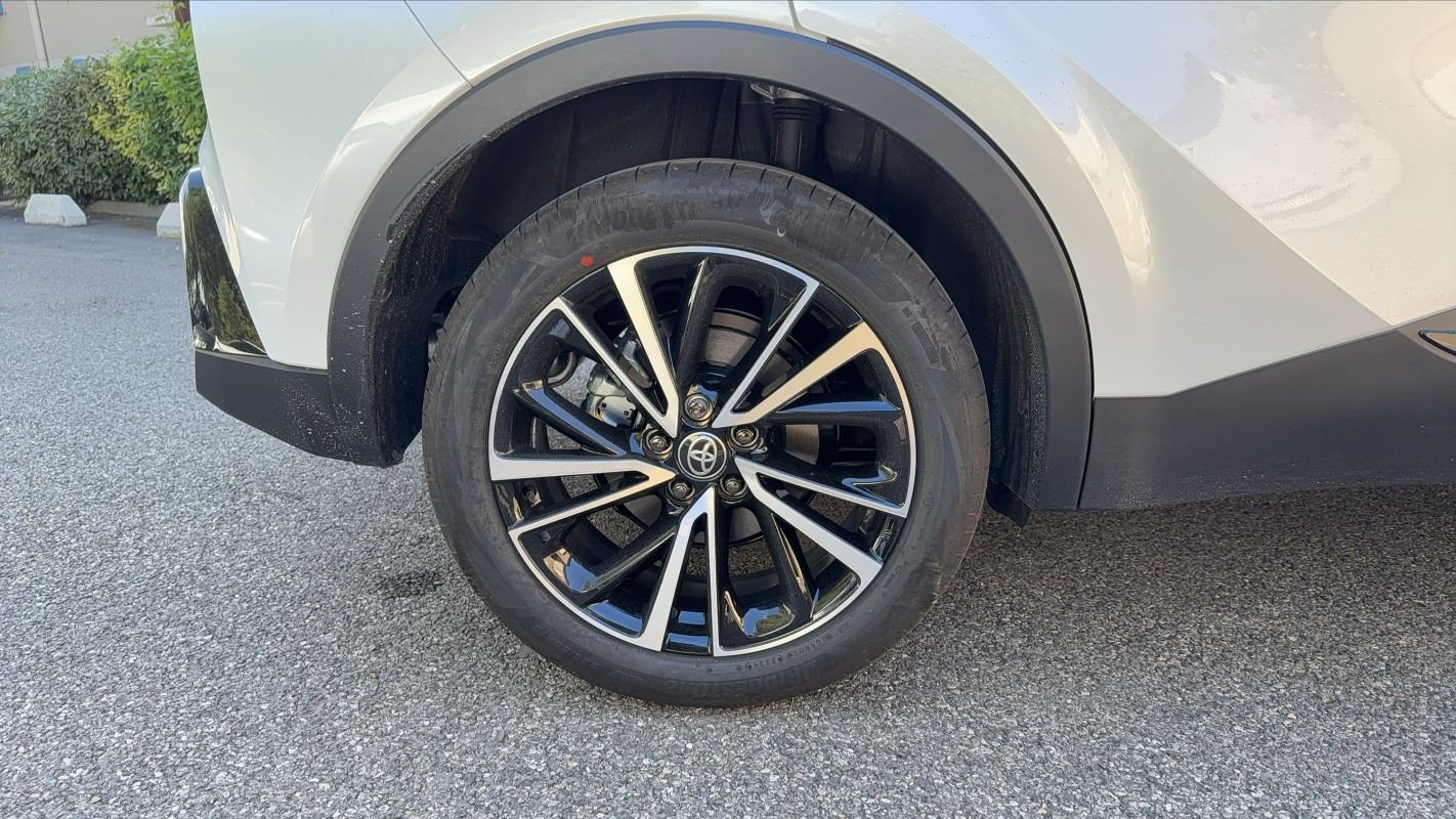 Toyota C-HR - Photo 16