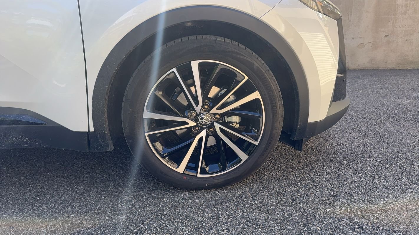 Toyota C-HR - Photo 17