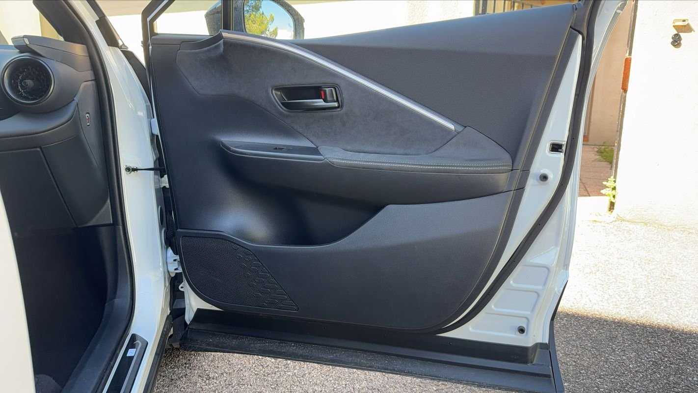 Toyota C-HR - Photo 24