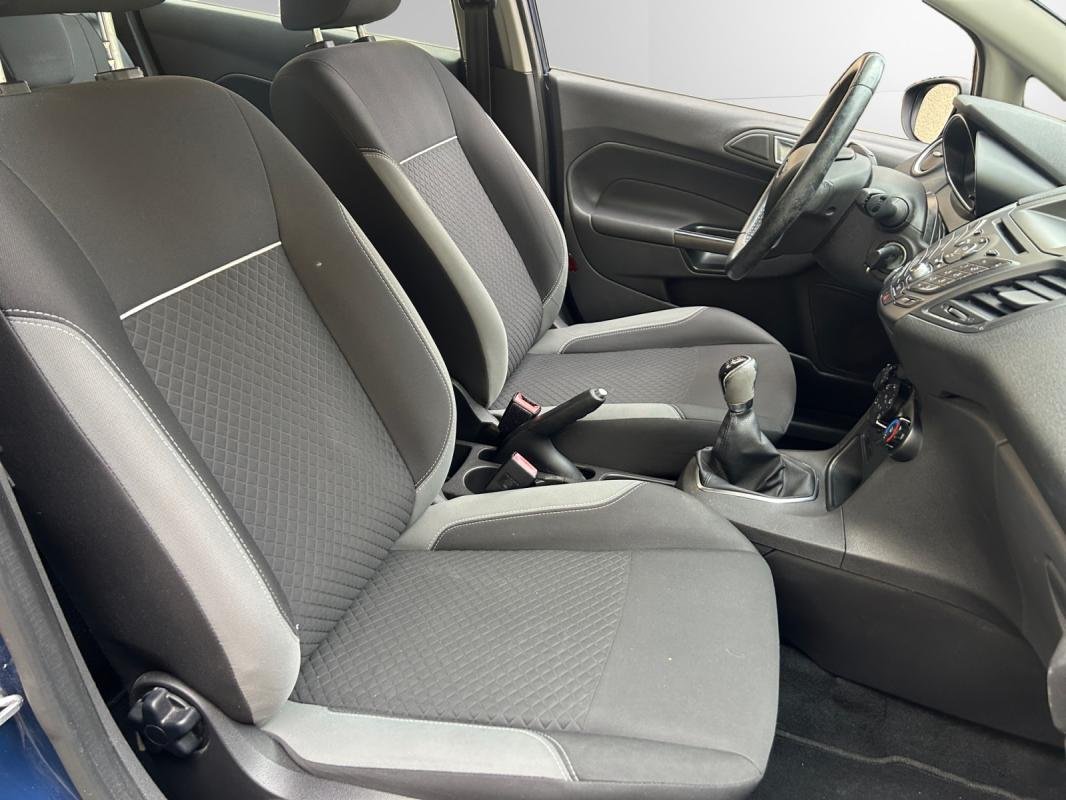 Ford Fiesta - Photo 16