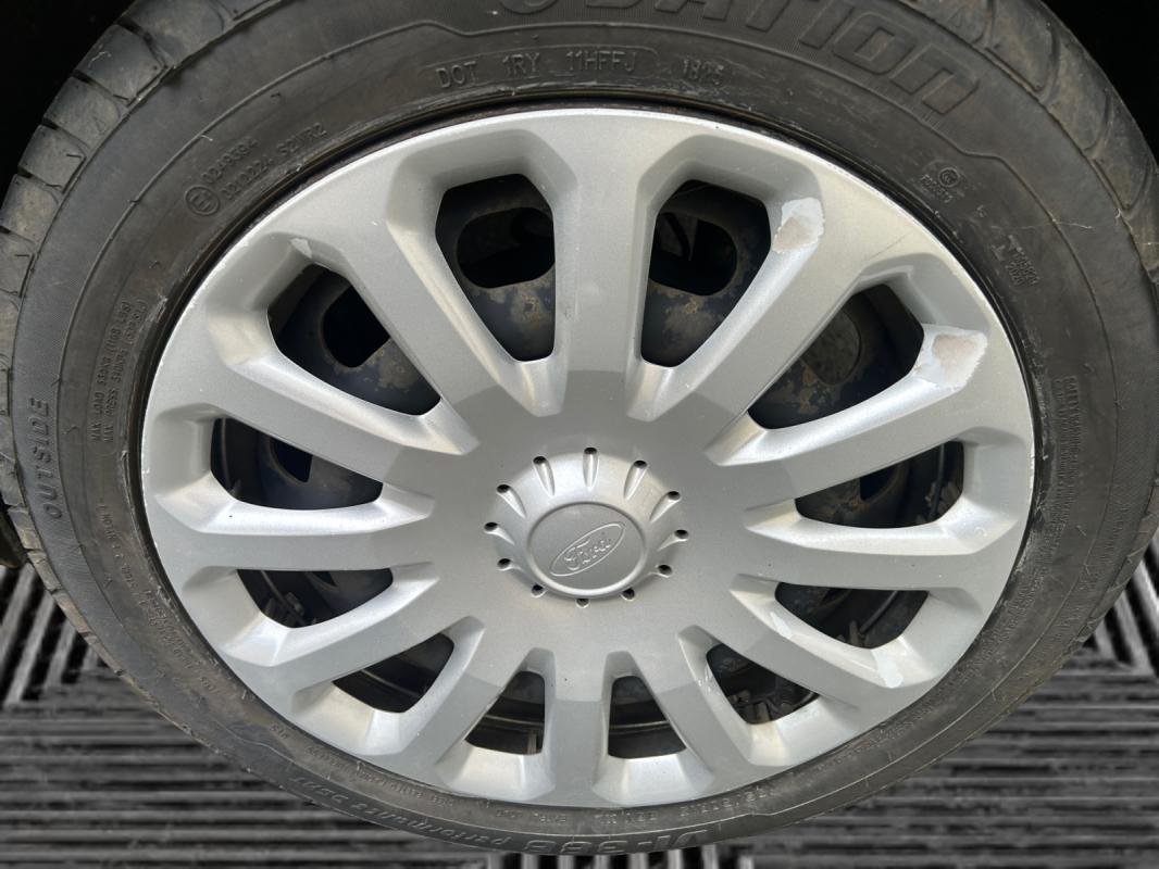 Ford Fiesta - Photo 17
