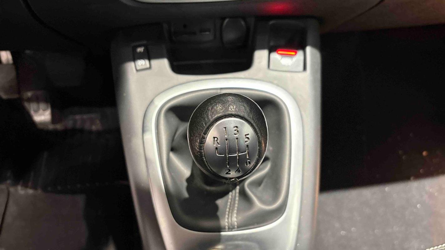 Renault Scénic - Photo 22