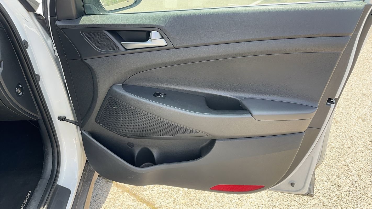 Hyundai Tucson - Photo 22