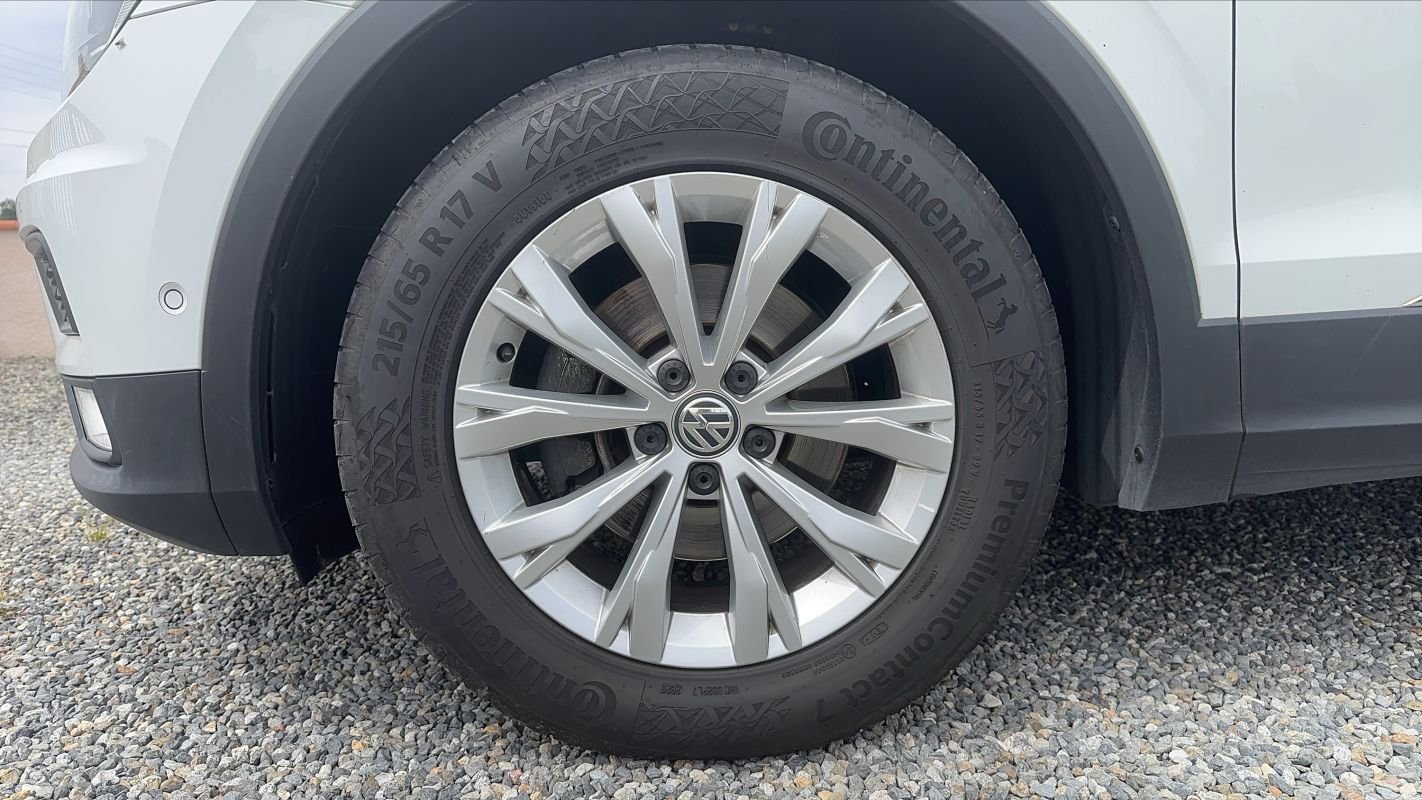Volkswagen Tiguan - Photo 18