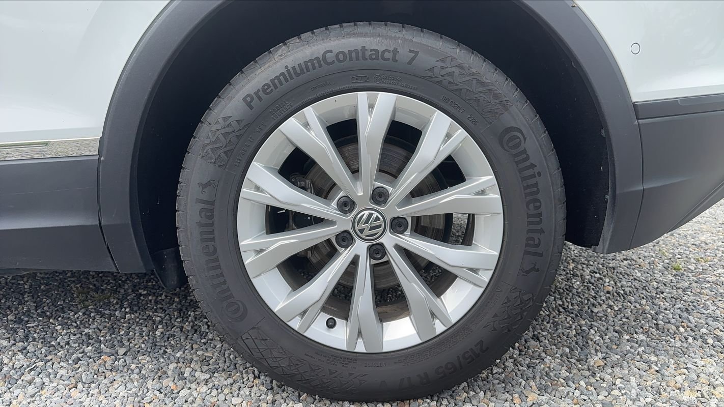 Volkswagen Tiguan - Photo 19