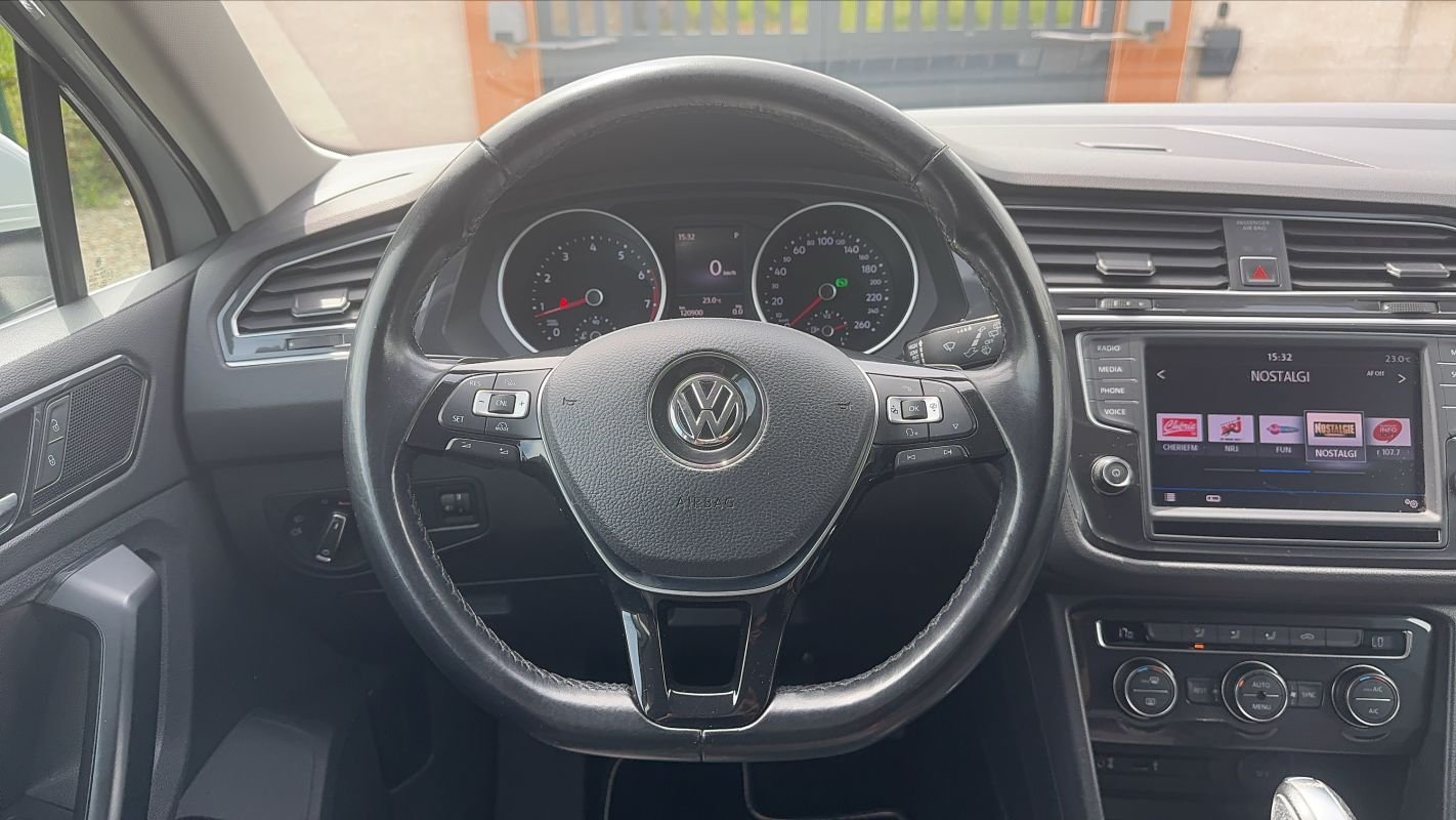 Volkswagen Tiguan - Photo 22