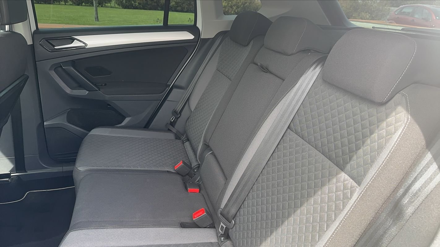 Volkswagen Tiguan - Photo 9