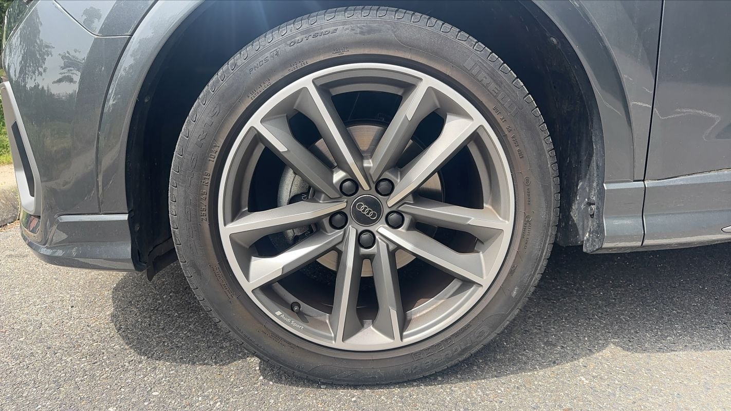 Audi Q3 - Photo 18