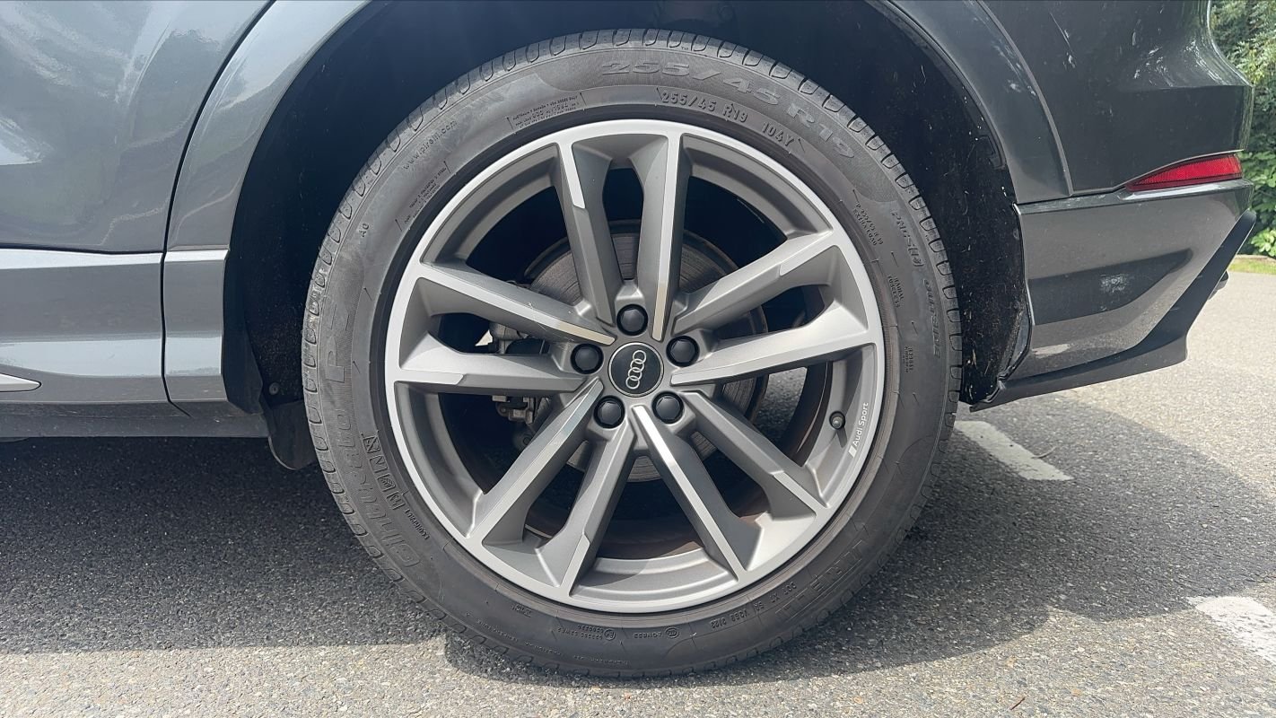 Audi Q3 - Photo 19