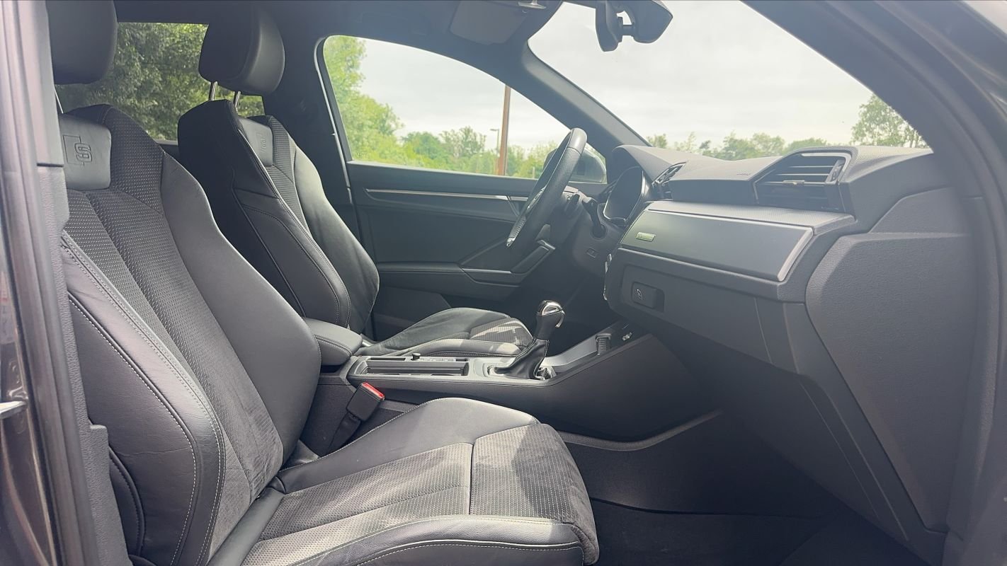 Audi Q3 - Photo 27