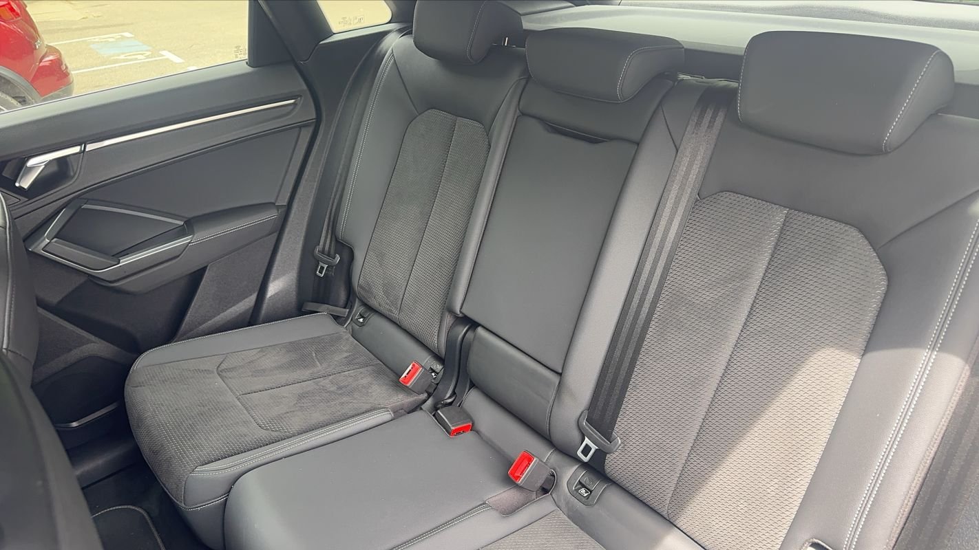 Audi Q3 - Photo 9