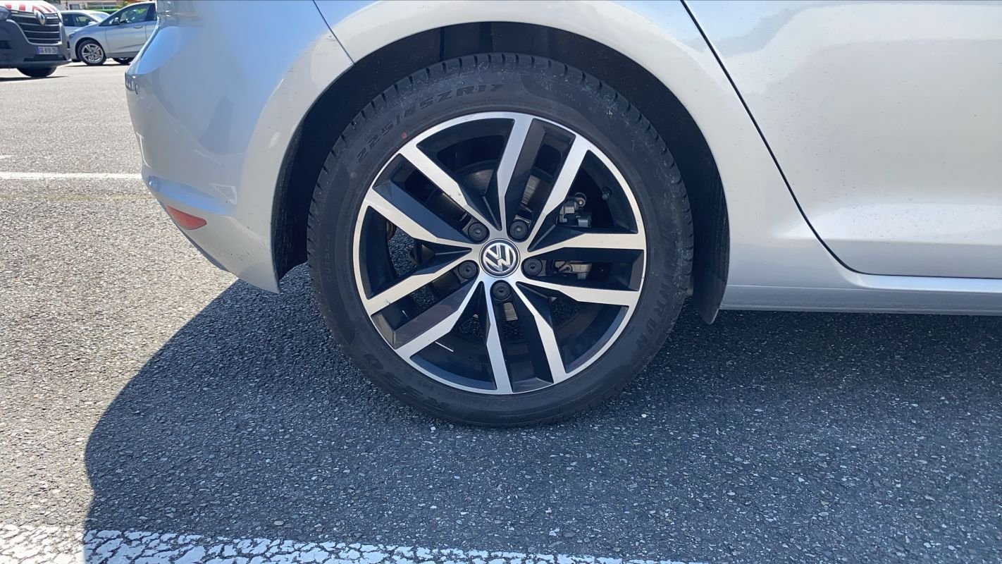 Volkswagen Golf - Photo 16