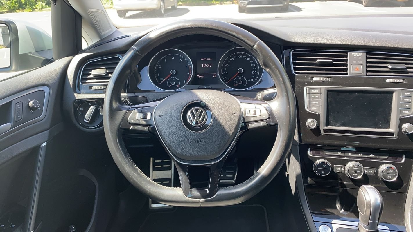 Volkswagen Golf - Photo 23