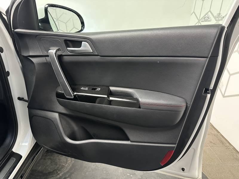 Kia Sportage - Photo 36