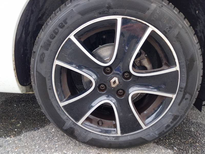 Renault Clio - Photo 18