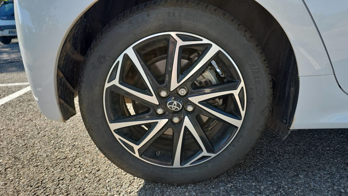 Toyota Yaris - Photo 16