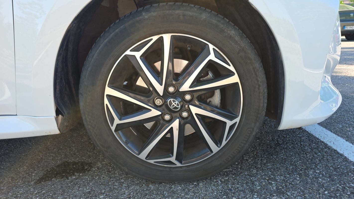 Toyota Yaris - Photo 17