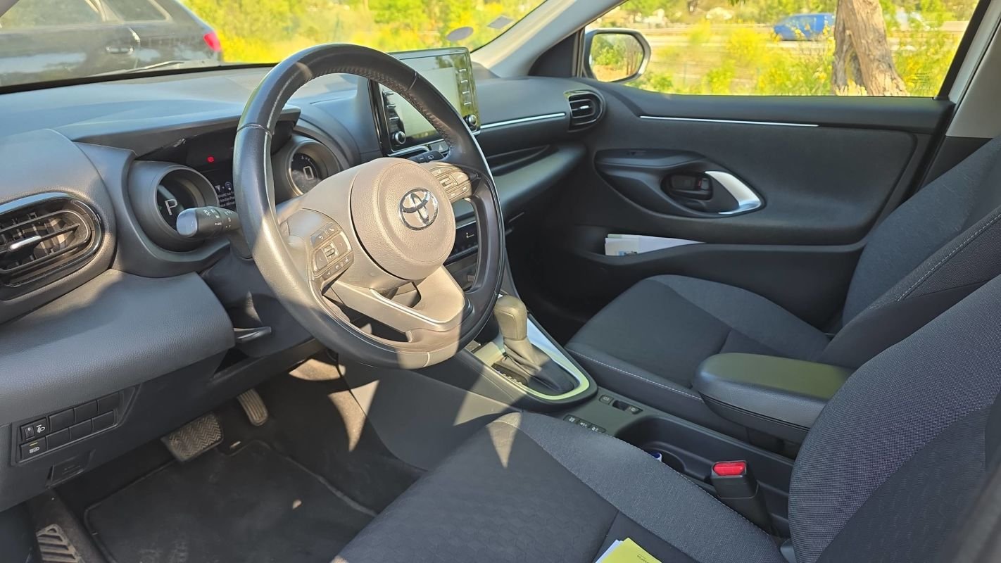 Toyota Yaris - Photo 8