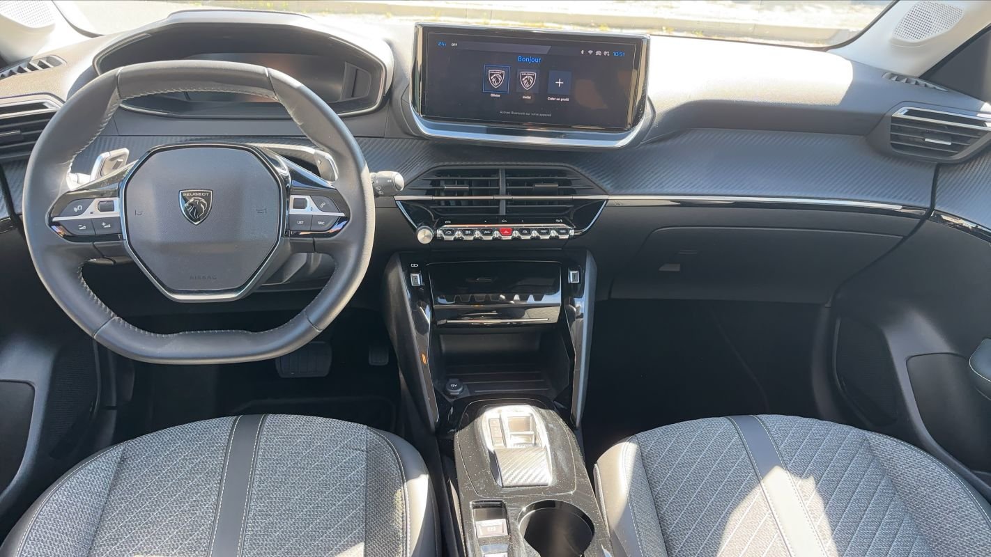 Peugeot 208 - Photo 11