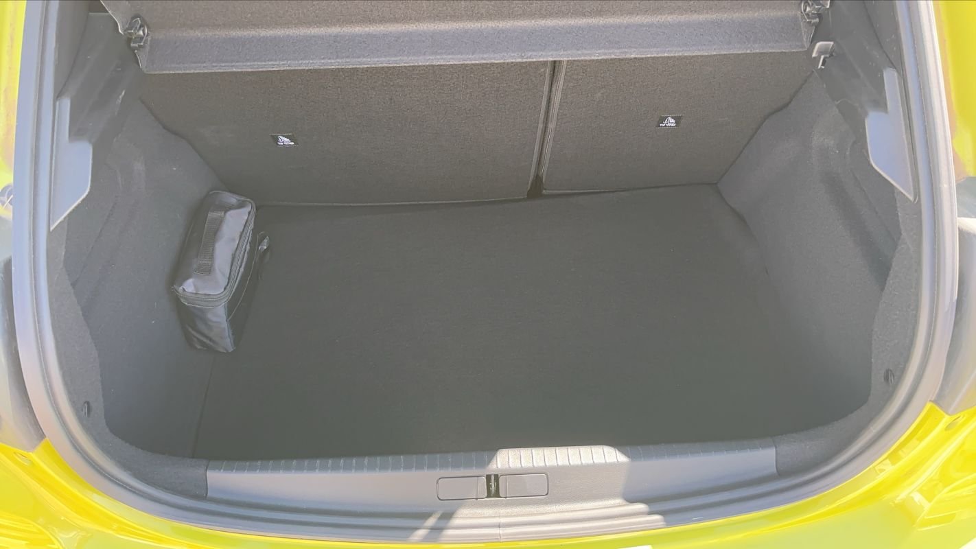 Peugeot 208 - Photo 14