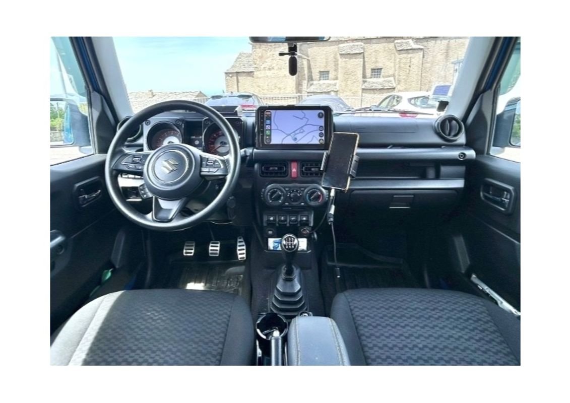 Suzuki Jimny - Photo 11