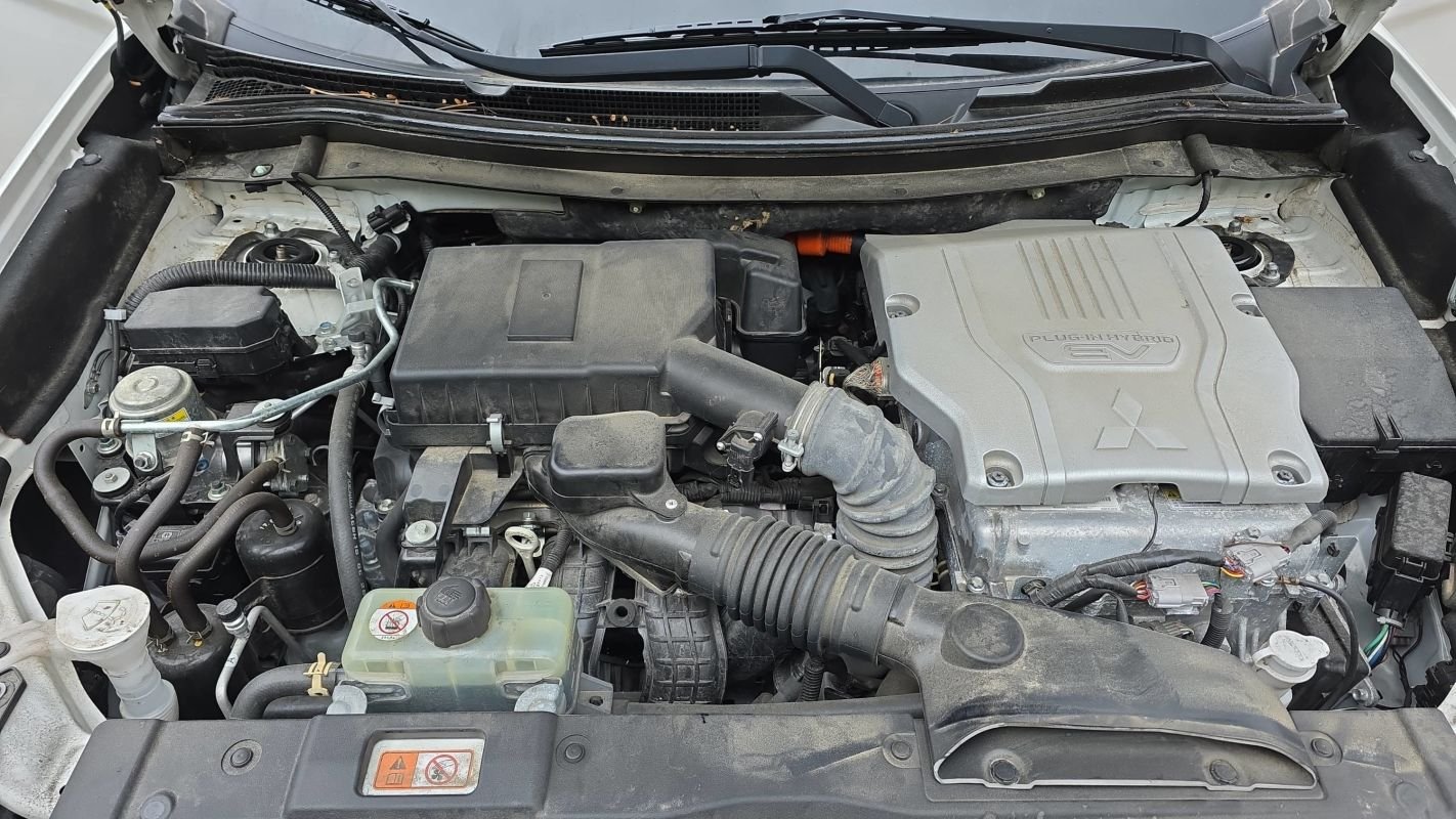 Mitsubishi Outlander - Photo 15