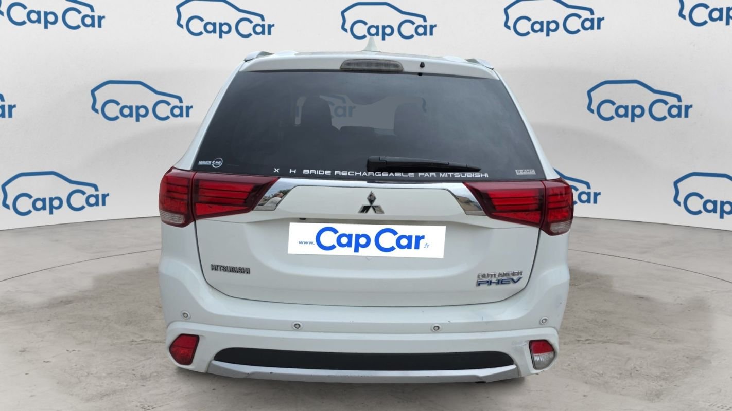 Mitsubishi Outlander - Photo 3