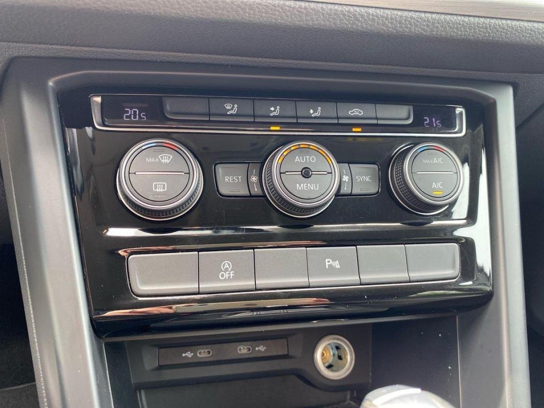 Volkswagen Touran - Photo 19