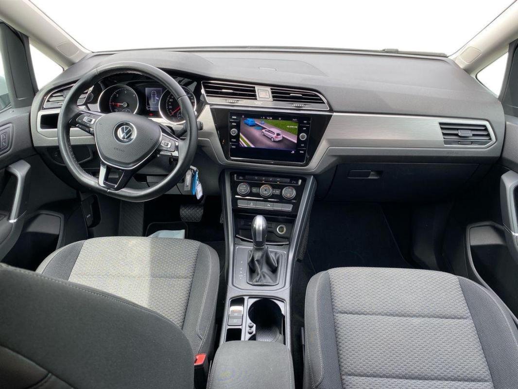 Volkswagen Touran - Photo 8