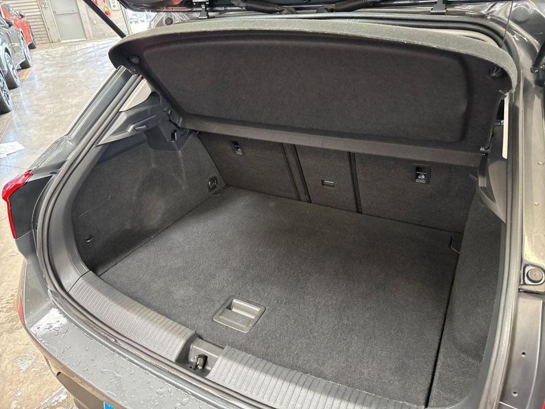 Volkswagen T-Roc - Photo 32