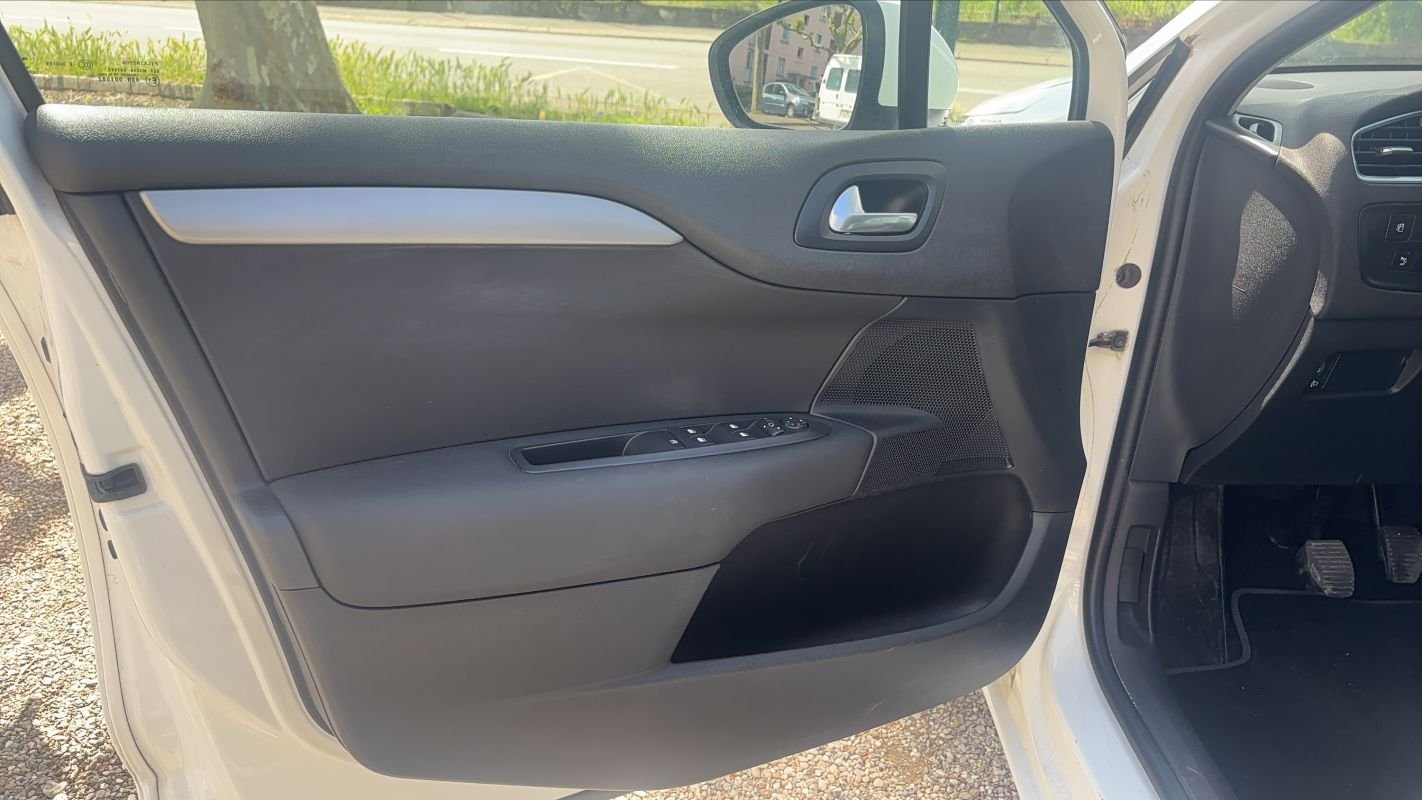 Citroën C4 - Photo 7
