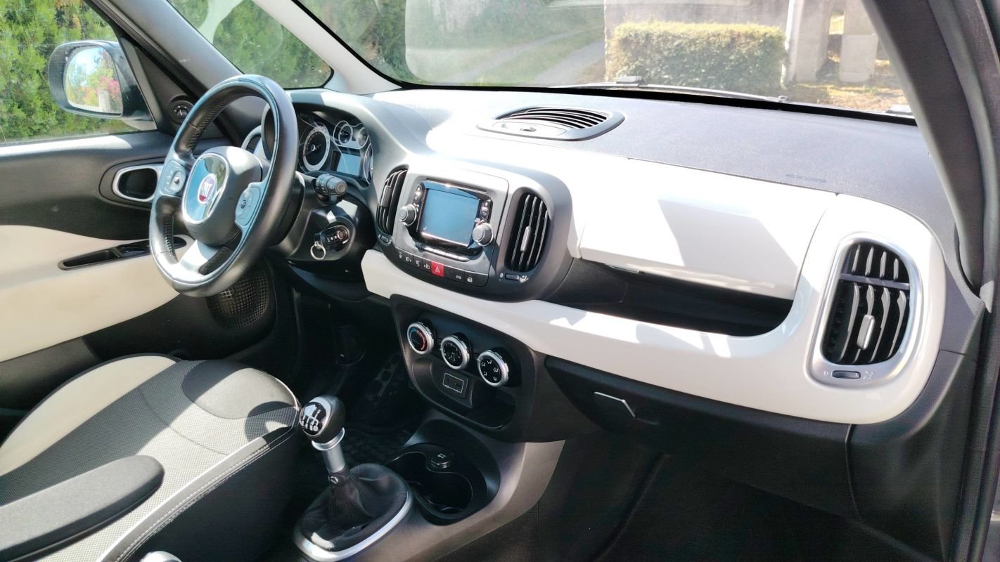 Fiat 500L - Photo 10