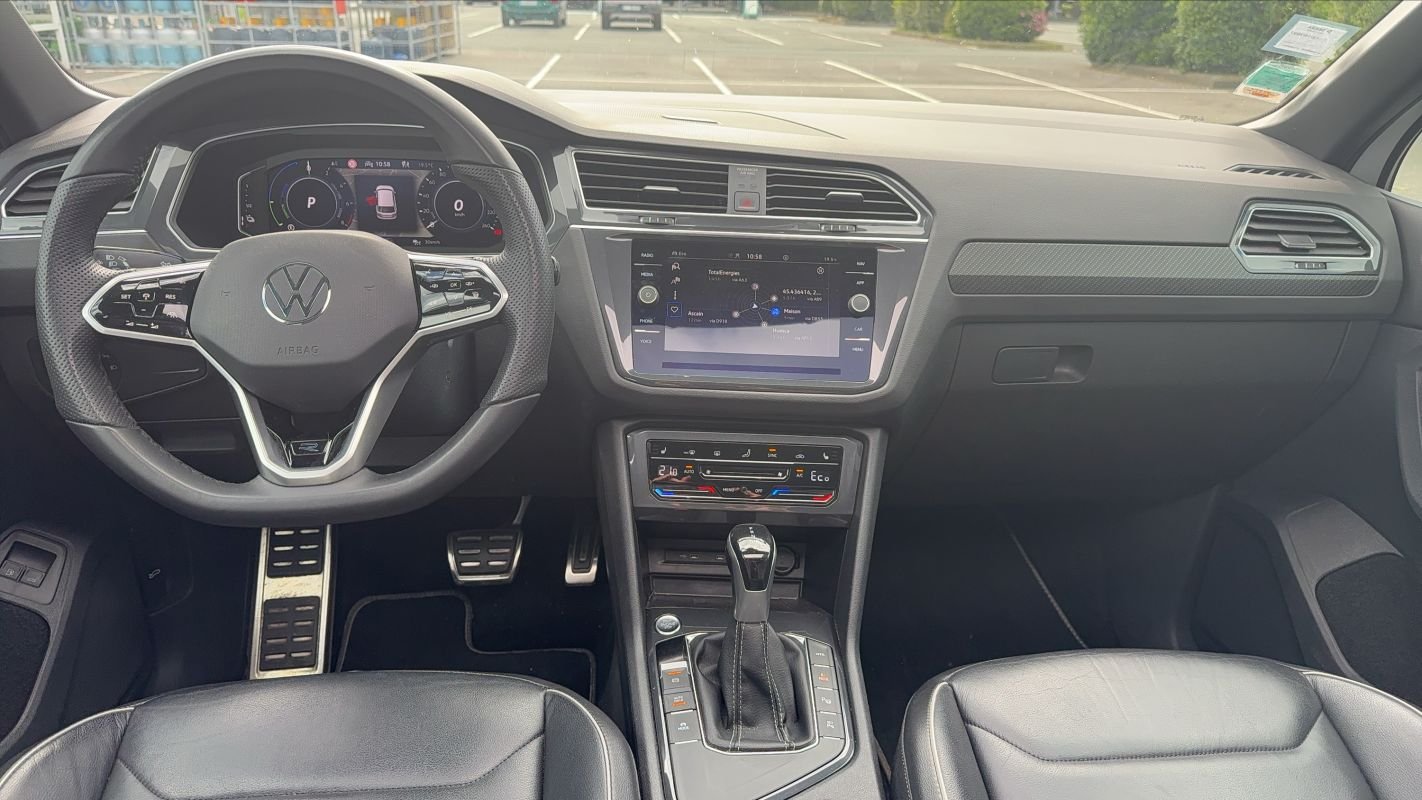 Volkswagen Tiguan - Photo 11