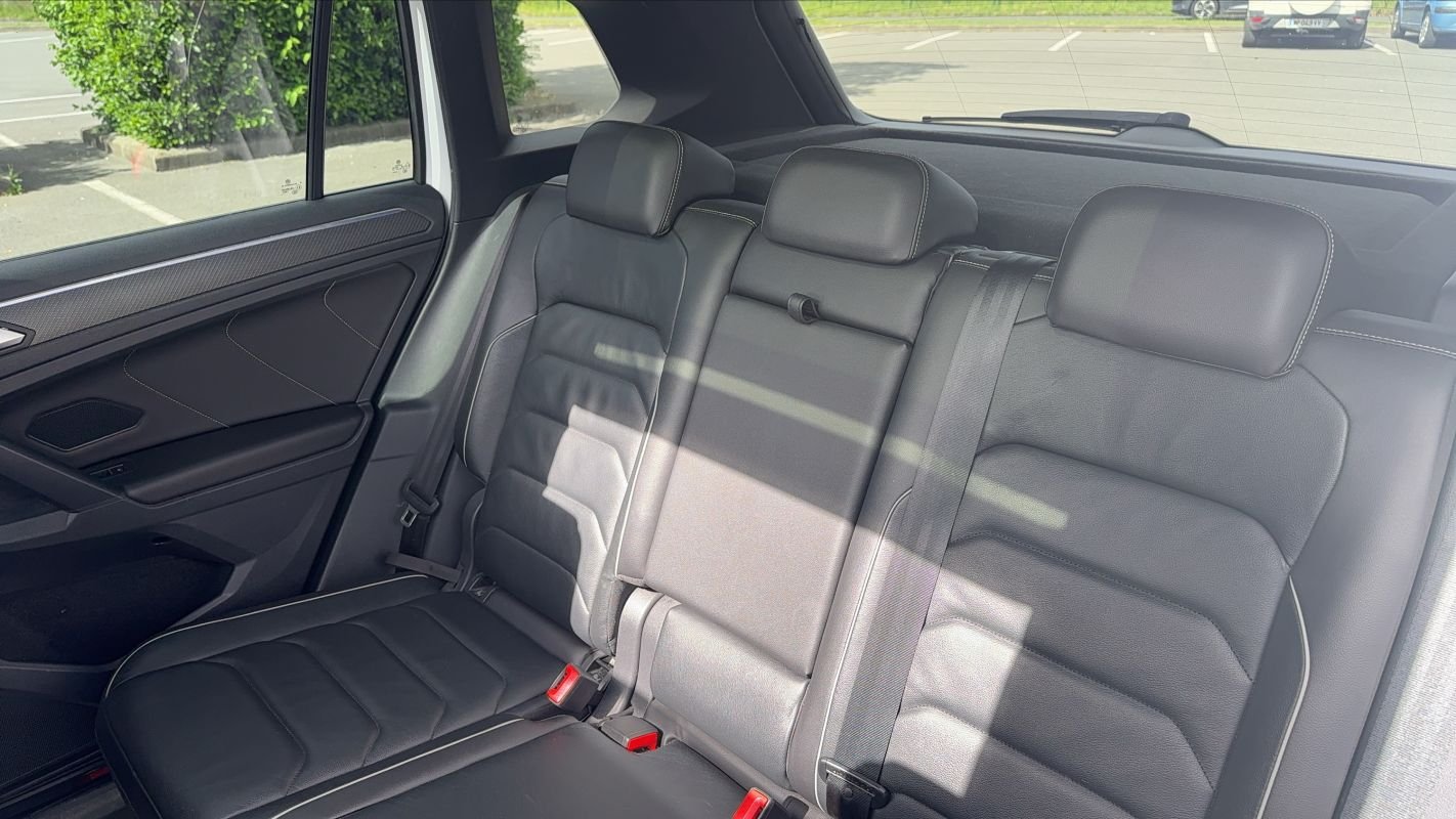 Volkswagen Tiguan - Photo 9