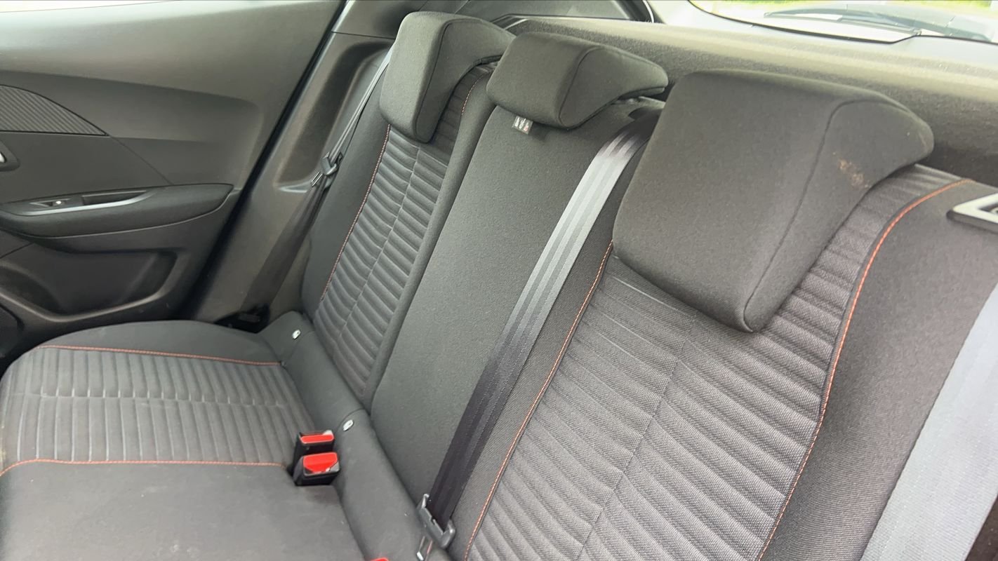 Peugeot 2008 - Photo 9