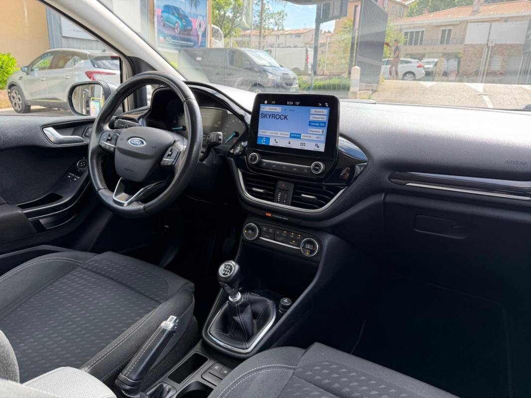 Ford Fiesta - Photo 11