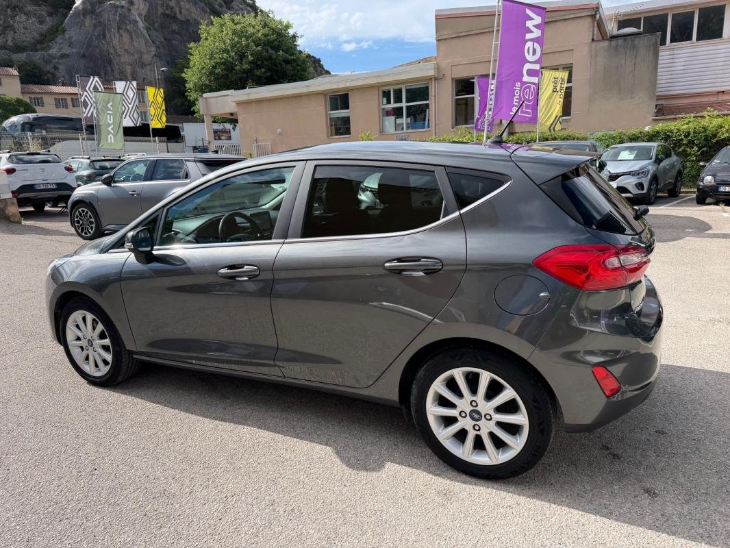 Ford Fiesta - Photo 8