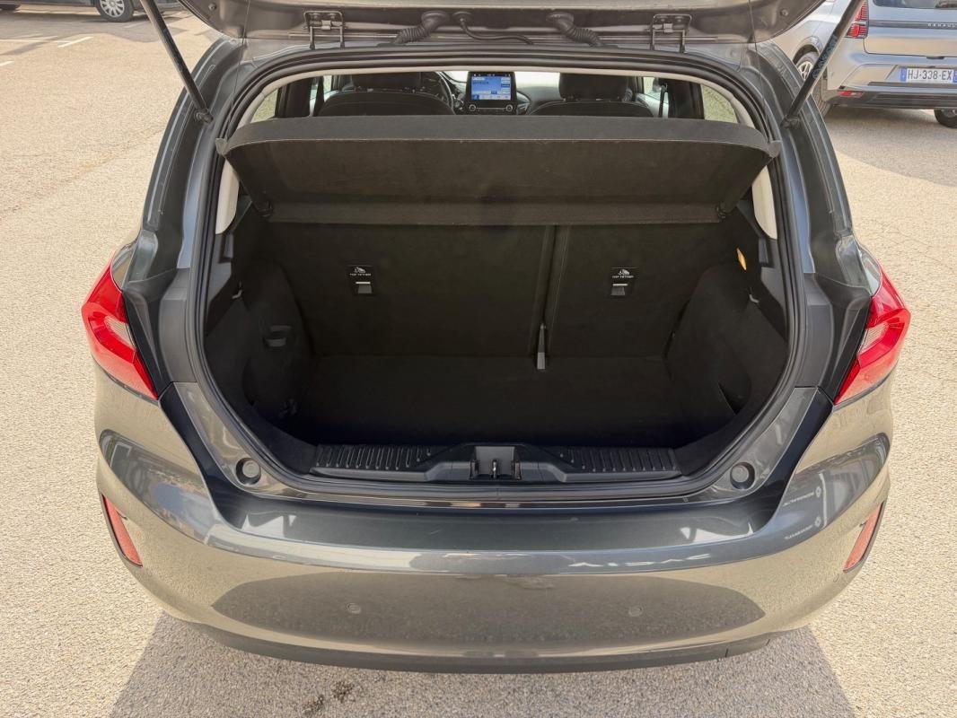 Ford Fiesta - Photo 9