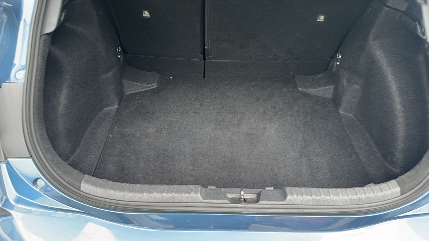 Toyota Corolla - Photo 14