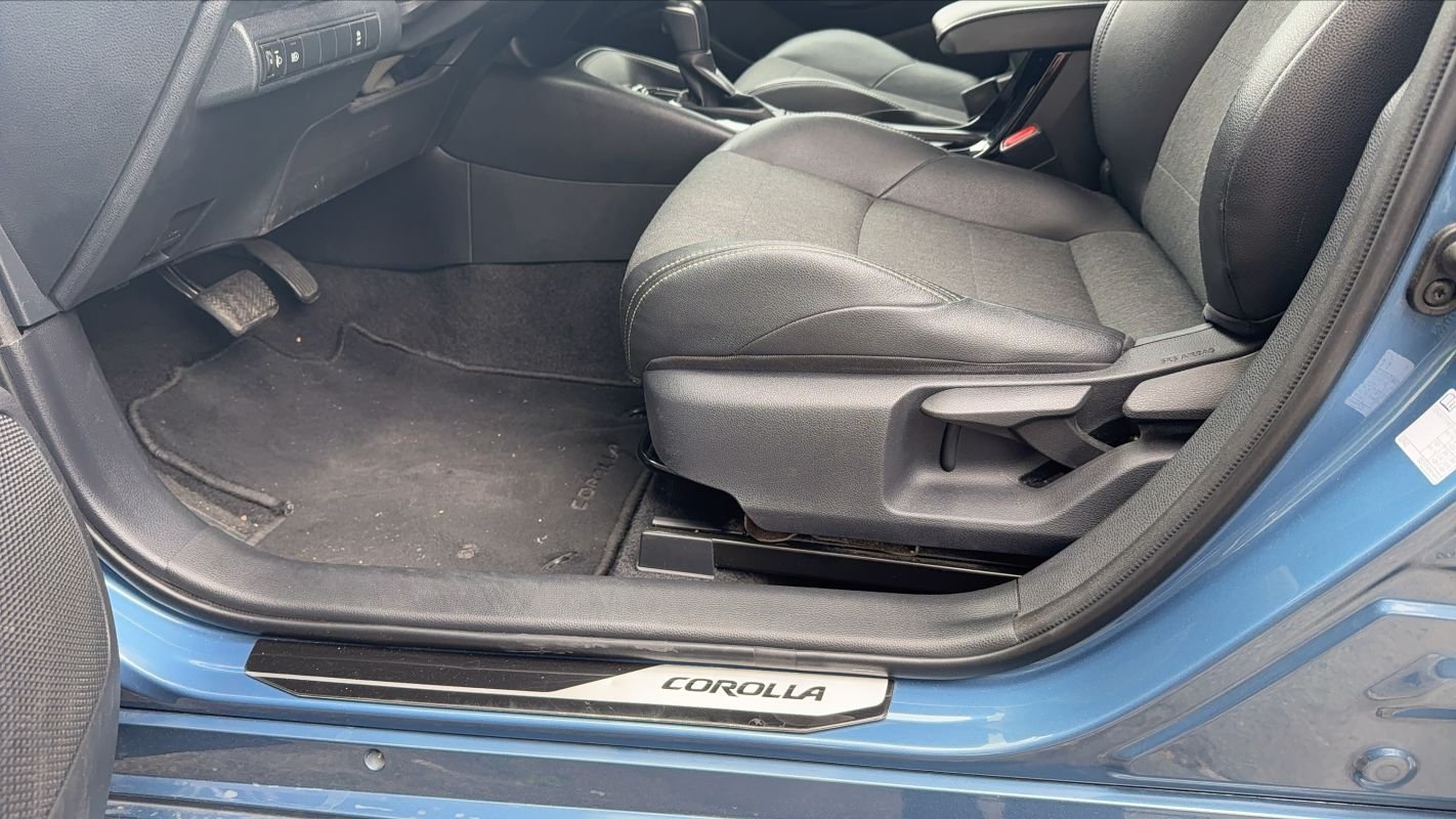 Toyota Corolla - Photo 29