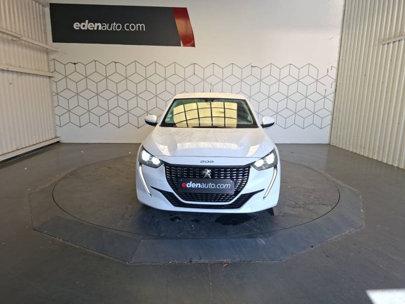 Peugeot 208 - Photo 2