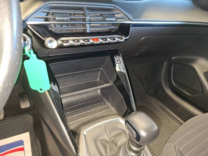 Peugeot 208 - Photo 21