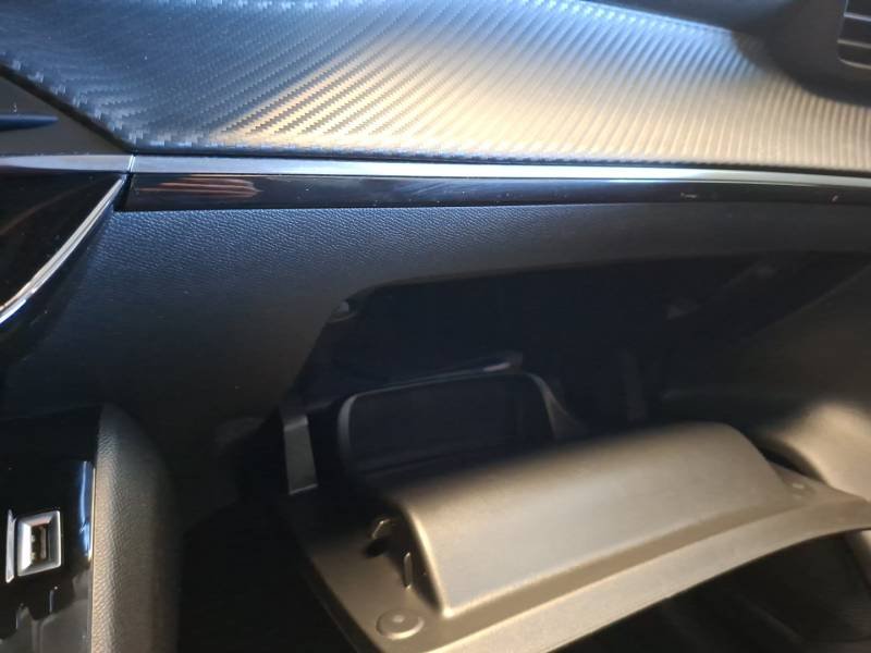 Peugeot 208 - Photo 24