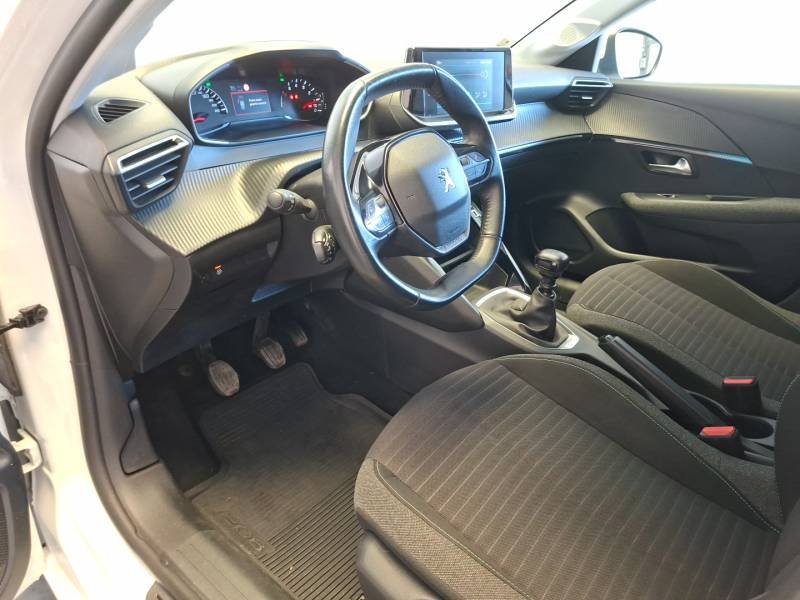 Peugeot 208 - Photo 8