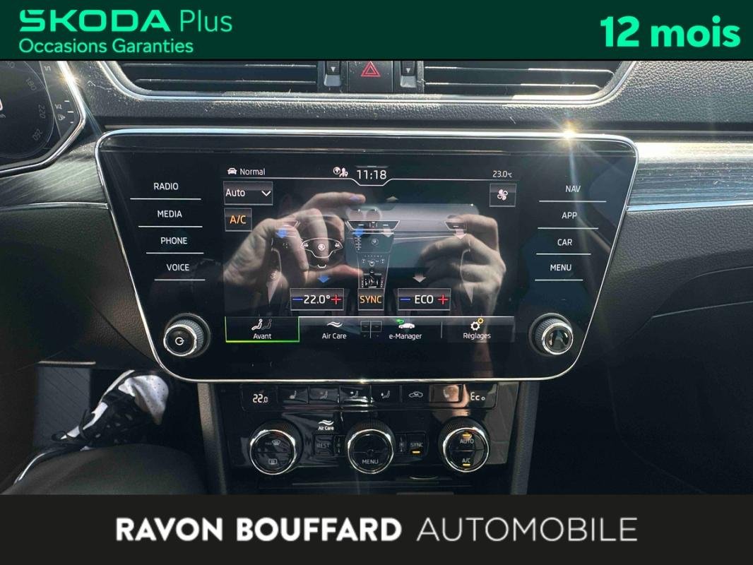 Skoda Superb Combi - Photo 20