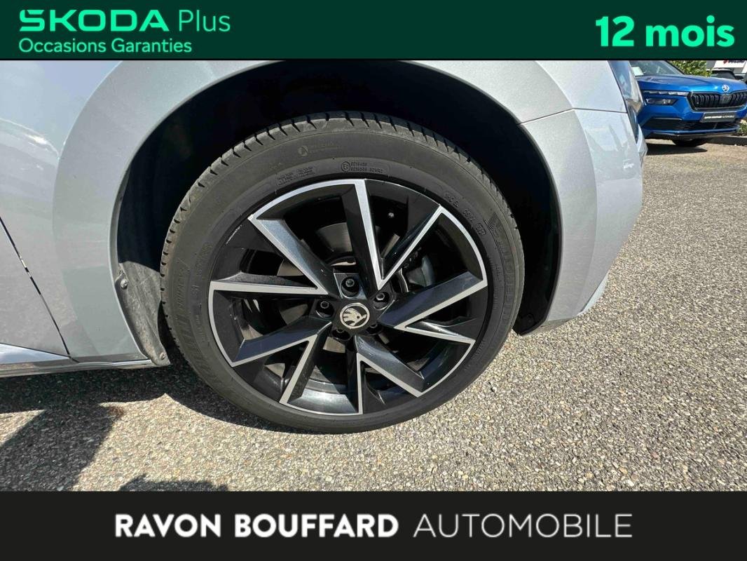 Skoda Superb Combi - Photo 26