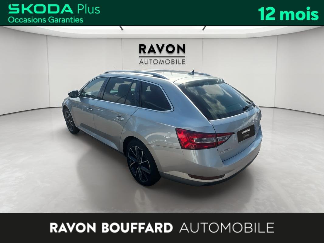 Skoda Superb Combi - Photo 3
