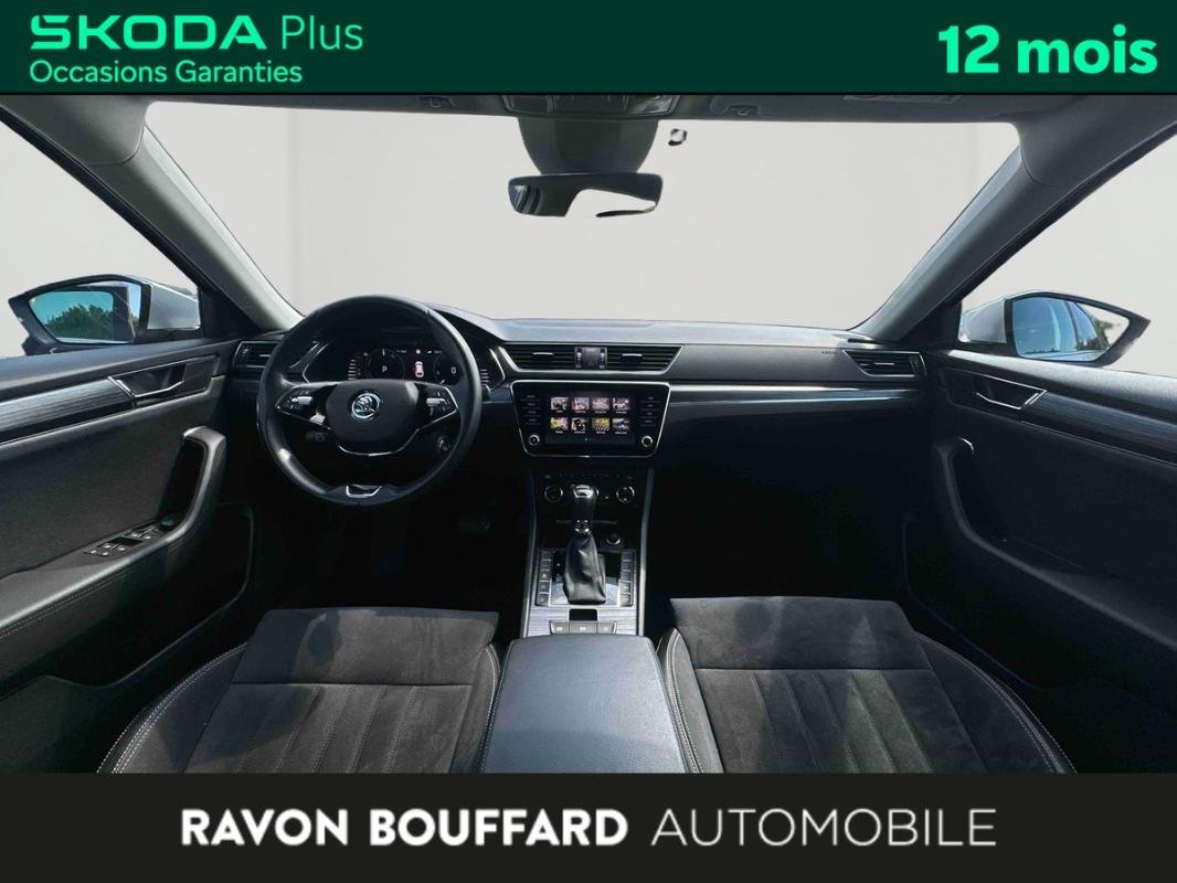 Skoda Superb Combi - Photo 9