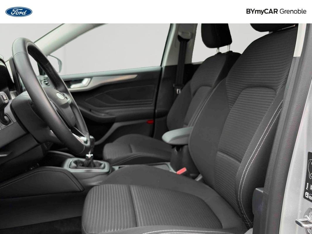 Ford Focus - Photo 11