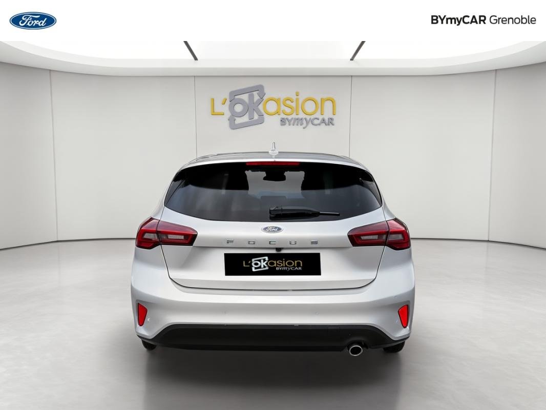 Ford Focus - Photo 4
